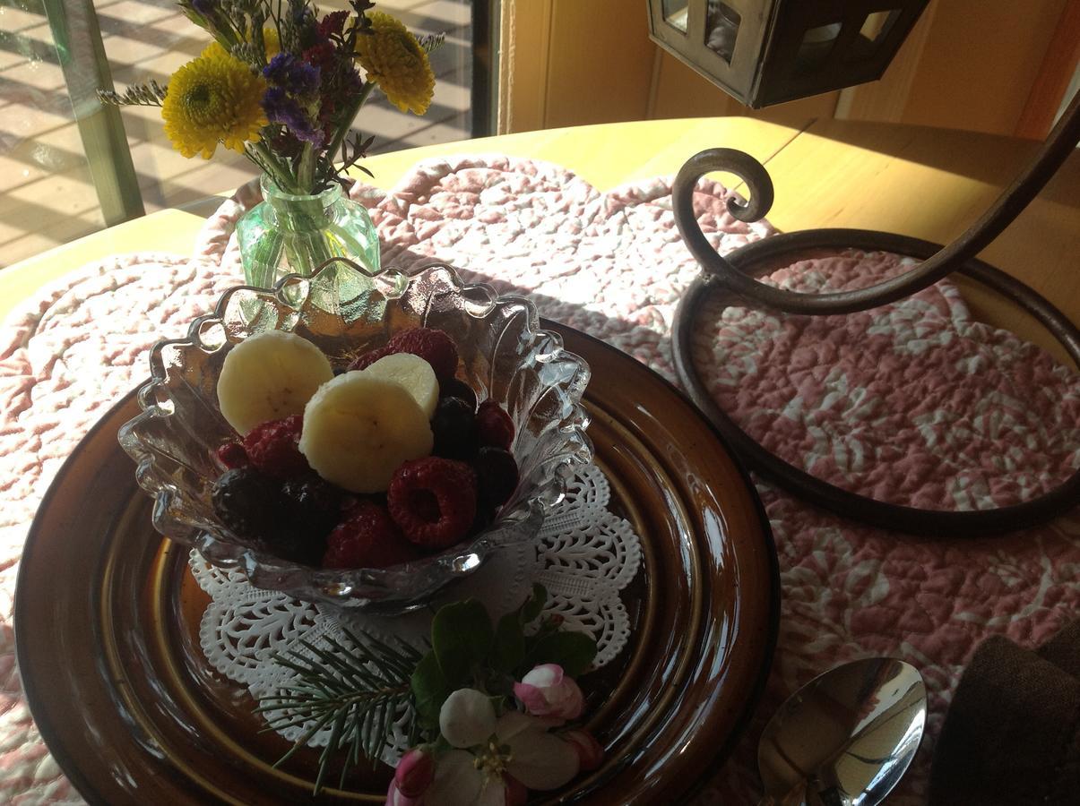 Blue Heron Inn Bed And Breakfast Rexburg Esterno foto