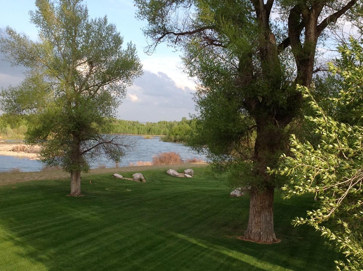 Blue Heron Inn Bed And Breakfast Rexburg Esterno foto