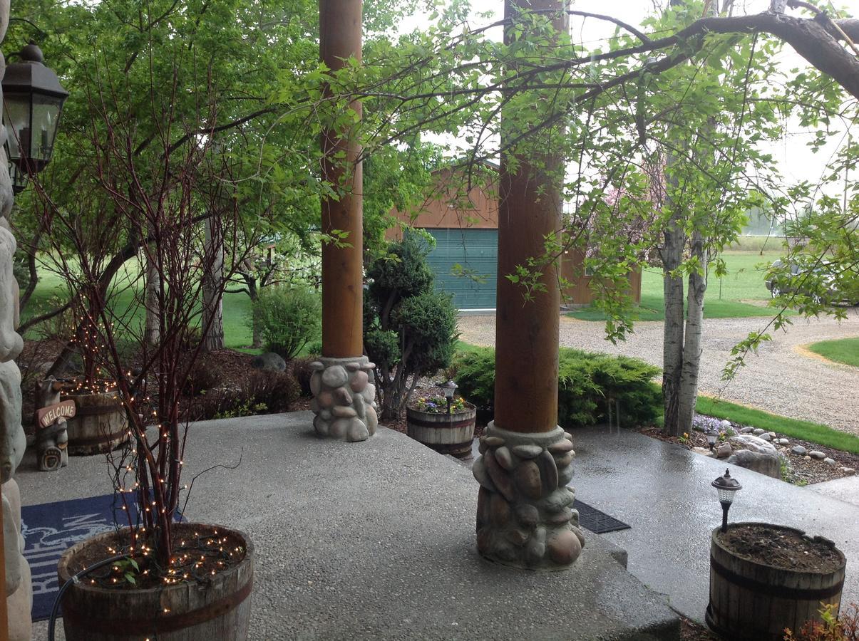 Blue Heron Inn Bed And Breakfast Rexburg Esterno foto
